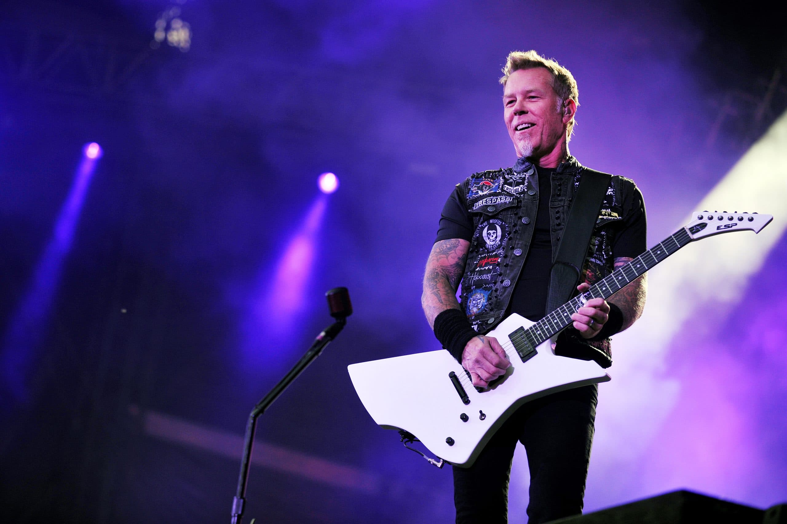 11 Easy Metallica Songs on Guitar with Online Tutorials